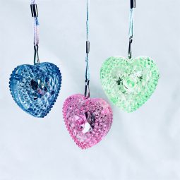 תליון לב אורות זוהרים