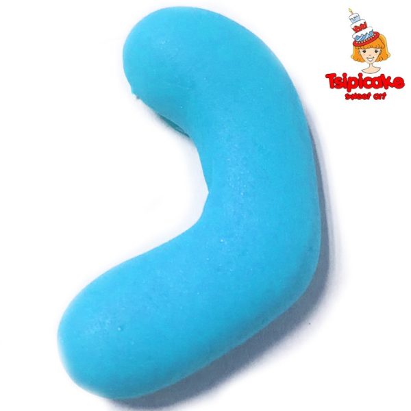 אותיות מבצק סוכר בצבעים- נ'