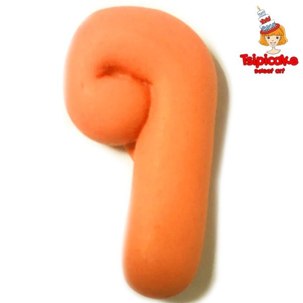 אותיות מבצק סוכר בצבעים- ף'