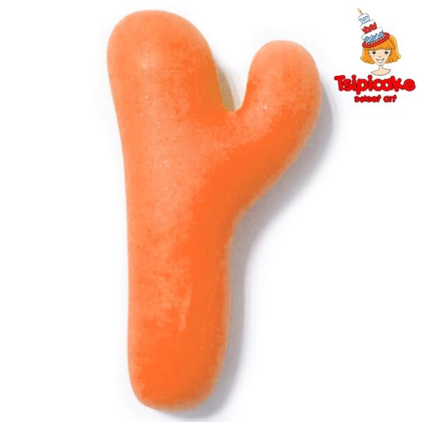 אותיות מבצק סוכר בצבעים- ץ'