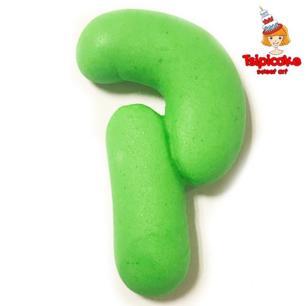 אותיות מבצק סוכר בצבעים- ק'