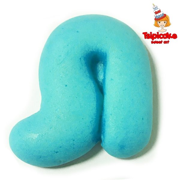 אותיות מבצק סוכר בצבעים- ת'