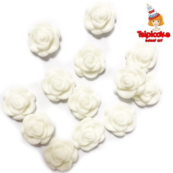 מיני שושנים מבצק סוכר - לבן