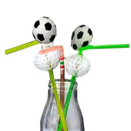 קשים עם קישוט כדורגל