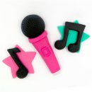 מיקרופון ורוד ותווים מבצק סוכר