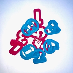 מארז חותכני עוגיות מספרים מפלסטיק